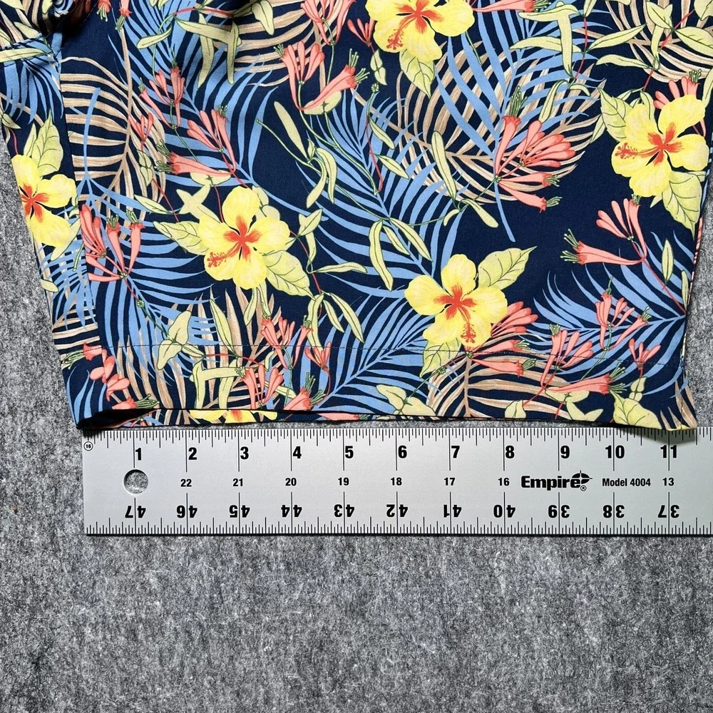 J McLaughlin Swin Trunks Men Size Large Floral Drawstrings Lined Summer Beach